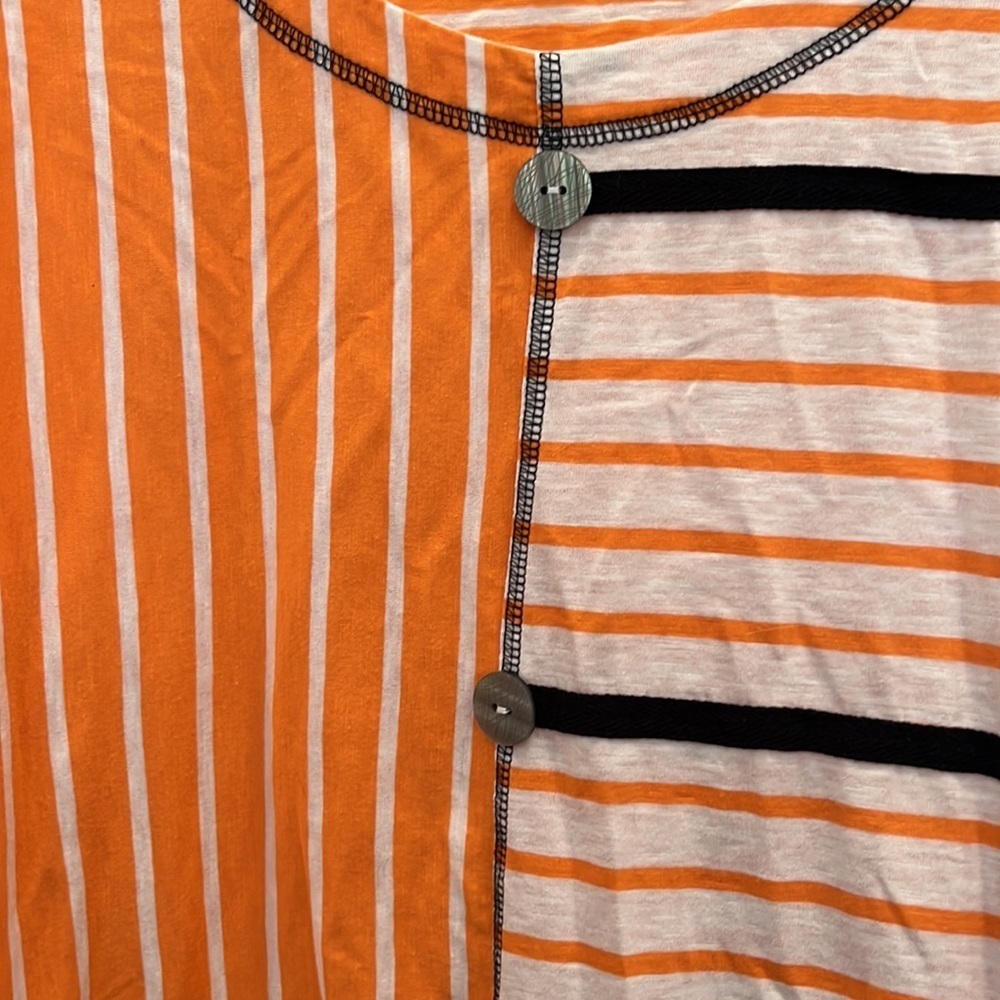 # Cute striped 2X beachy knit top - Picture 4 of 4